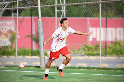 Barboza na comemoração de um dos gol da volta do Brasileiro Sub-17 2026