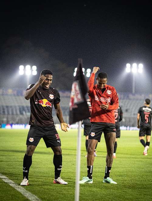 Henry Mosquera e Wallace Yan marcam na 33ª rodada do Brasileirão 2026