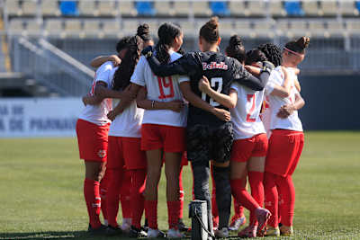 Equipe feminina sub-20 das Bragantinas pelo Brasileiro da categoria em 2026