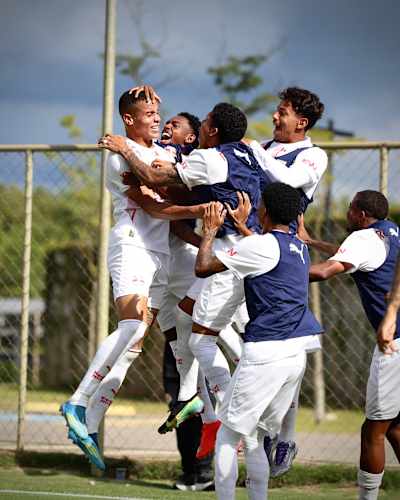 Nunes celebra seu gol diante do Capivariano nas quartas do Paulista Sub-20