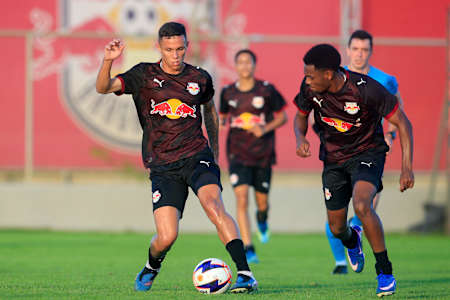 Yuri Alves e Paulinho, dupla de ataque do Braga sub-20 no Paulistão