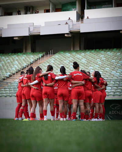 equipe antes do aquecimento para a última rodada do Brasileiro A1