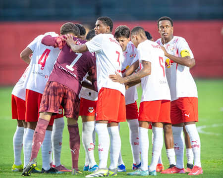 Massa Bruta sub-20 superou o Vitória-BA, fora de casa, pelo Brasileirão