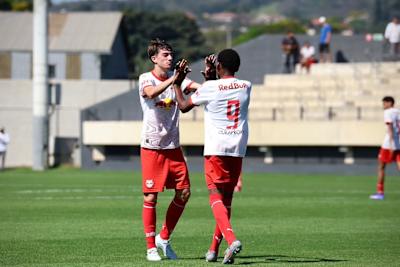 Massa Bruta goleia mais uma vez no Paulista Sub-15