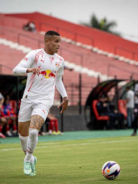 Jhuan Nunes em campo pelo Paulistão Sub-20 2026