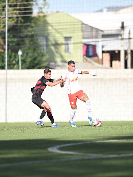 Jhuan Nunes em ação pelo Brasileirão Sub-20, contra o Athletico-PR
