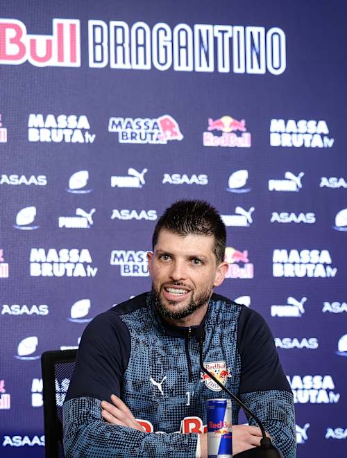 Coletiva de imprensa com o goleiro Tiago Volpi - outubro de 2026