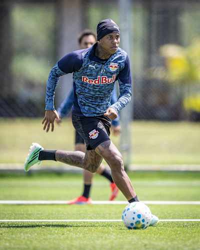 Wallace Yan durante treino no CPD