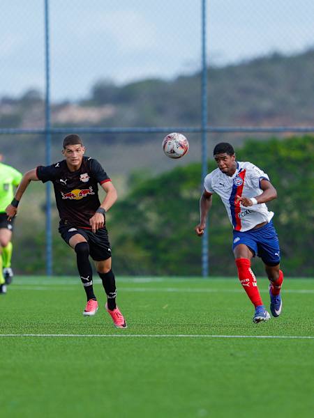 No CT Evaristo de Macedo, Braga e Bahia fizeram jogo de seis gols