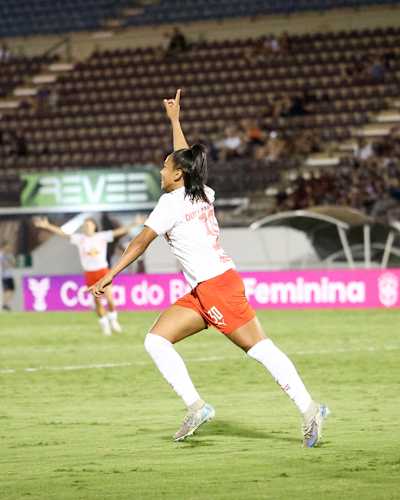 Duda comemora seu gol diante da Ferroviária pela Copa do Brasil 2026