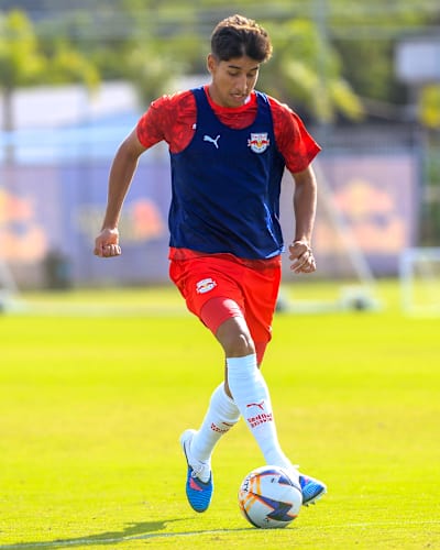 Zagueiro Ezequiel pela 13ª rodada do Brasileiro Sub-20 de 2026