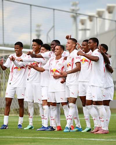 Braga comemora 3º gol no jogo de volta das quartas do Paulista Sub-20 2026