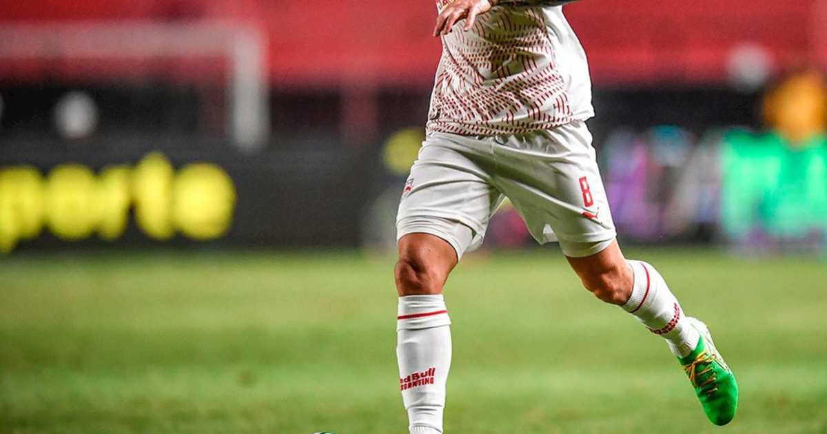 Volante no futebol: o que é e qual sua função?