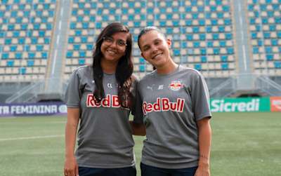 Analista Camila e a psicóloga Marina, do Red Bull Bragantino Feminino