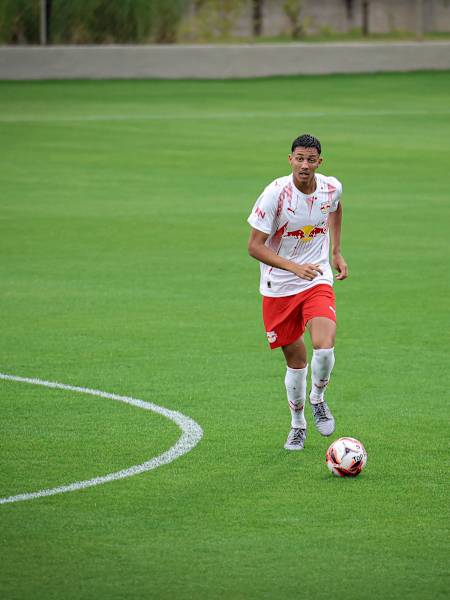 João Lucas marcou duas vezes no último duelo do Braga pelo Brasileirão