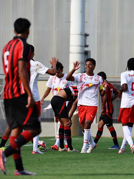Bruninho comemora o gol que selou o triunfo do Braga no CPD