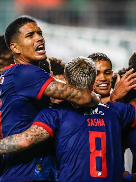 massa-bruta-comemora-o-gol-que-deu-a-vitria-na-estreia-do-brasileiro-2026-foto-ari-ferreirared-bull-bragantino