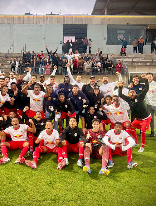 Braga sub-15 comemora a classificação para as oitavas da Copa do Brasil